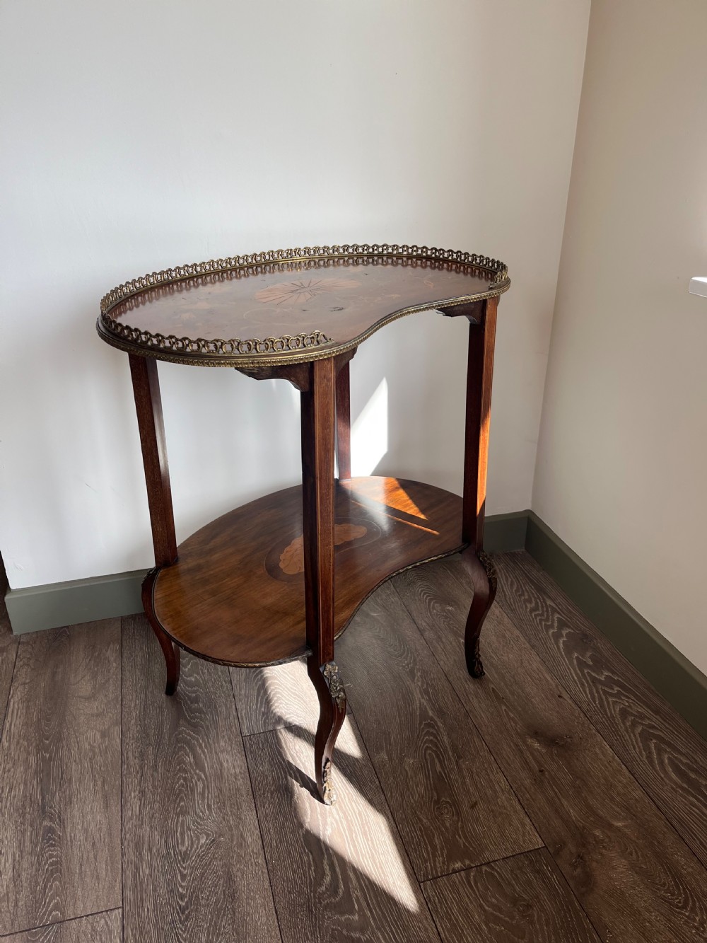 Mahogany inlaid etagere View II