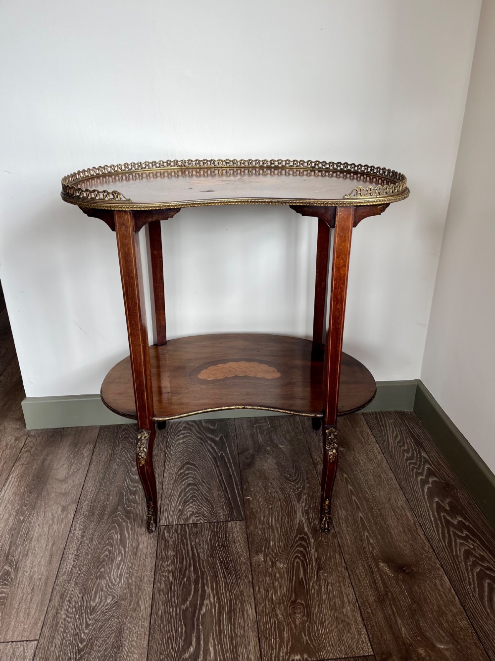 Mahogany inlaid etagere View III
