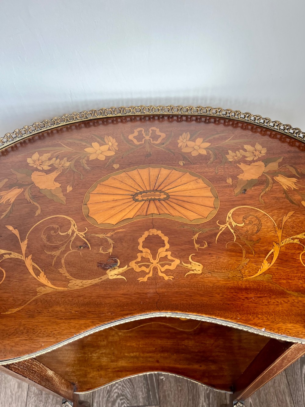 Mahogany inlaid etagere View V