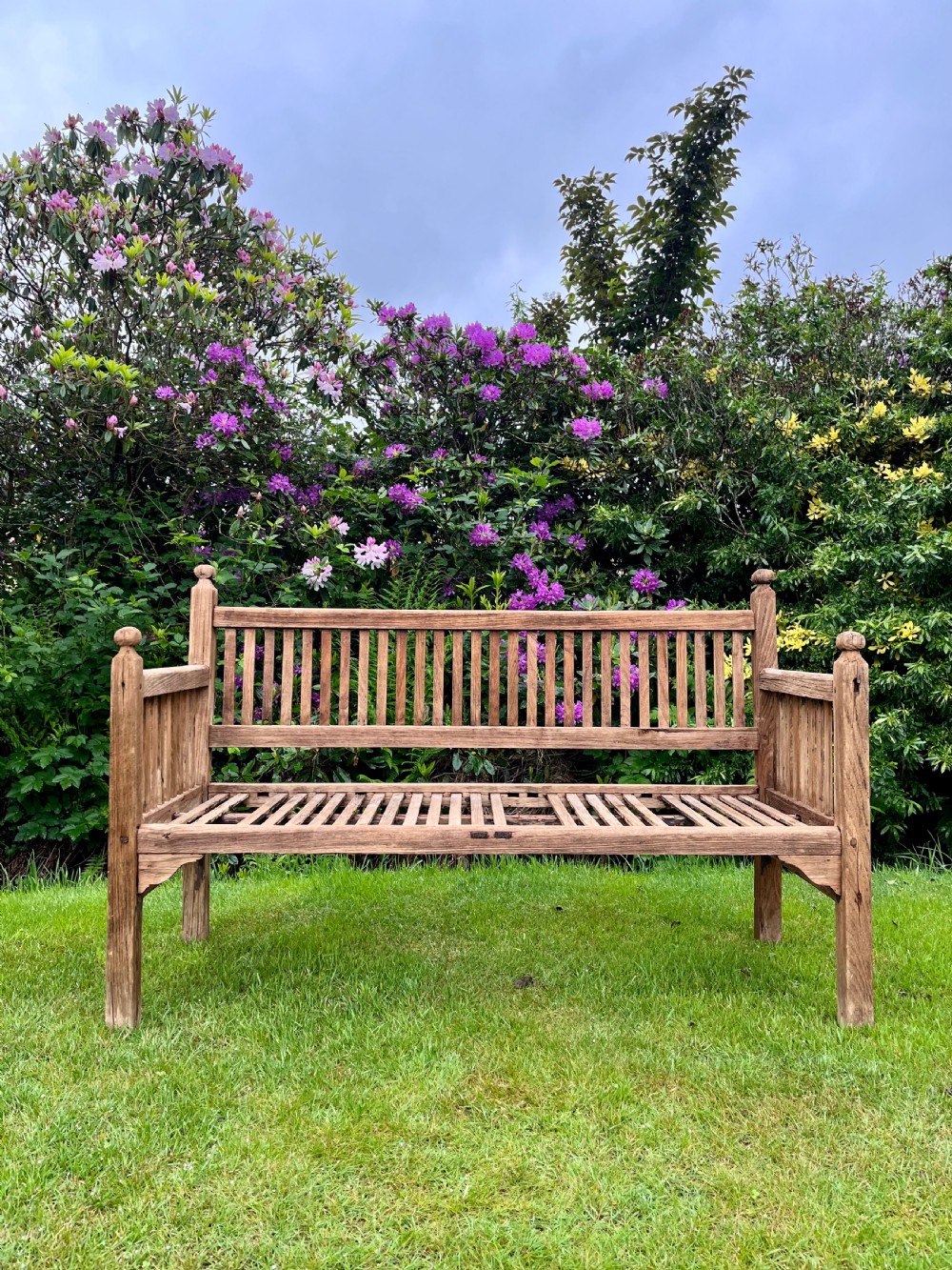 Heals teak garden bench 