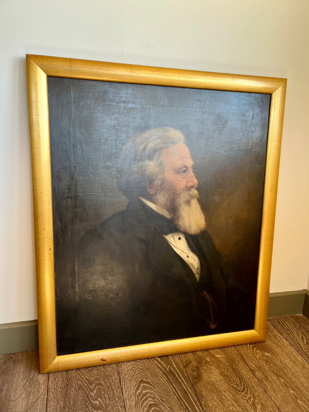 Large Scottish oil portrait  View V