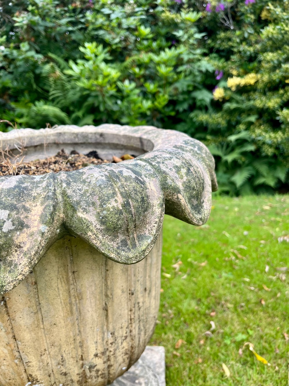 Scottish Garnkirk garden urn  View VII