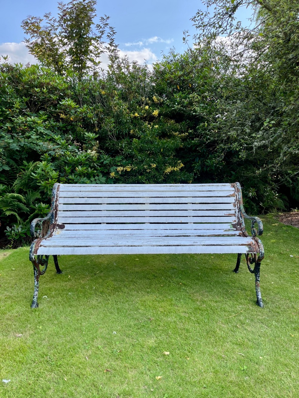 Rare Scottish cast iron garden bench  View II