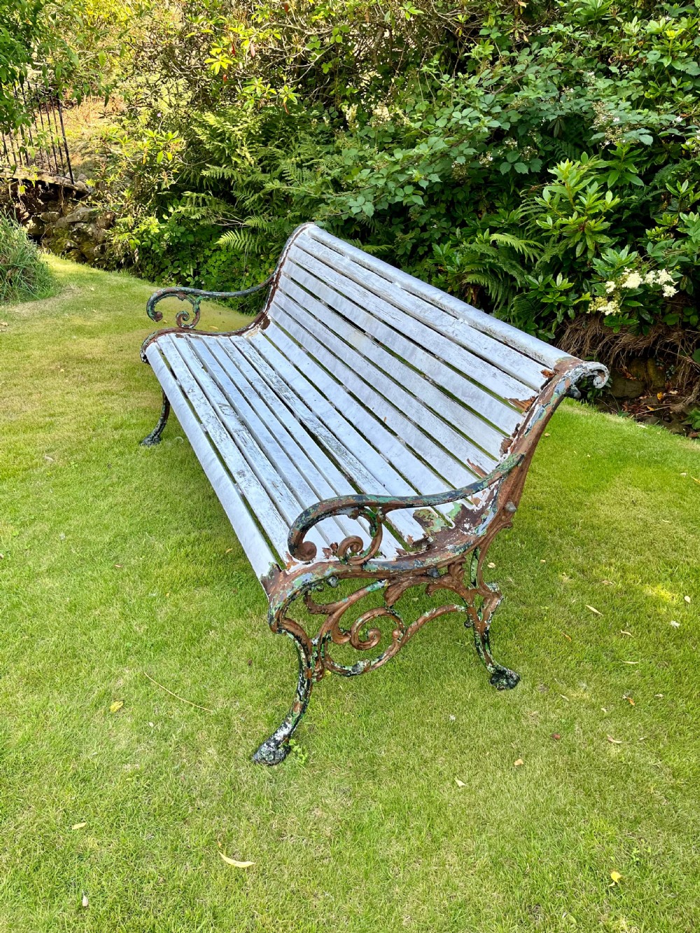 Rare Scottish cast iron garden bench  View VIII