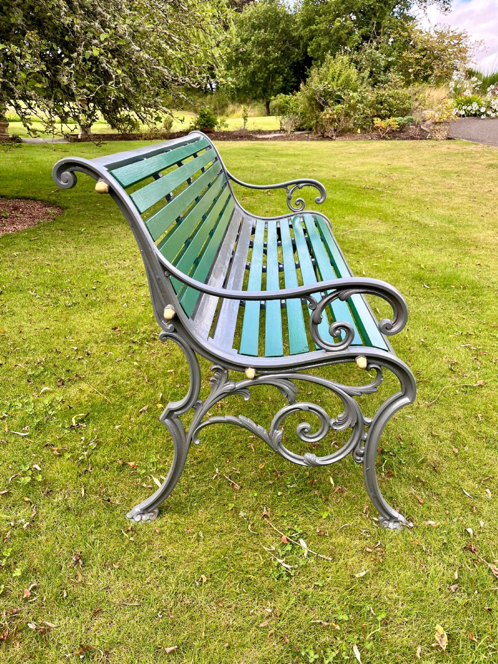 Scottish garden bench View XIII