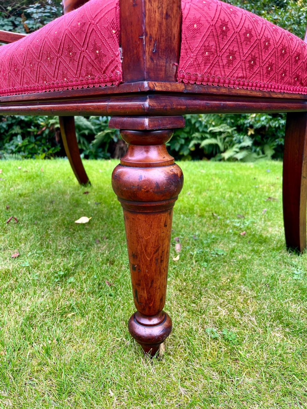 Scottish hall bench View III