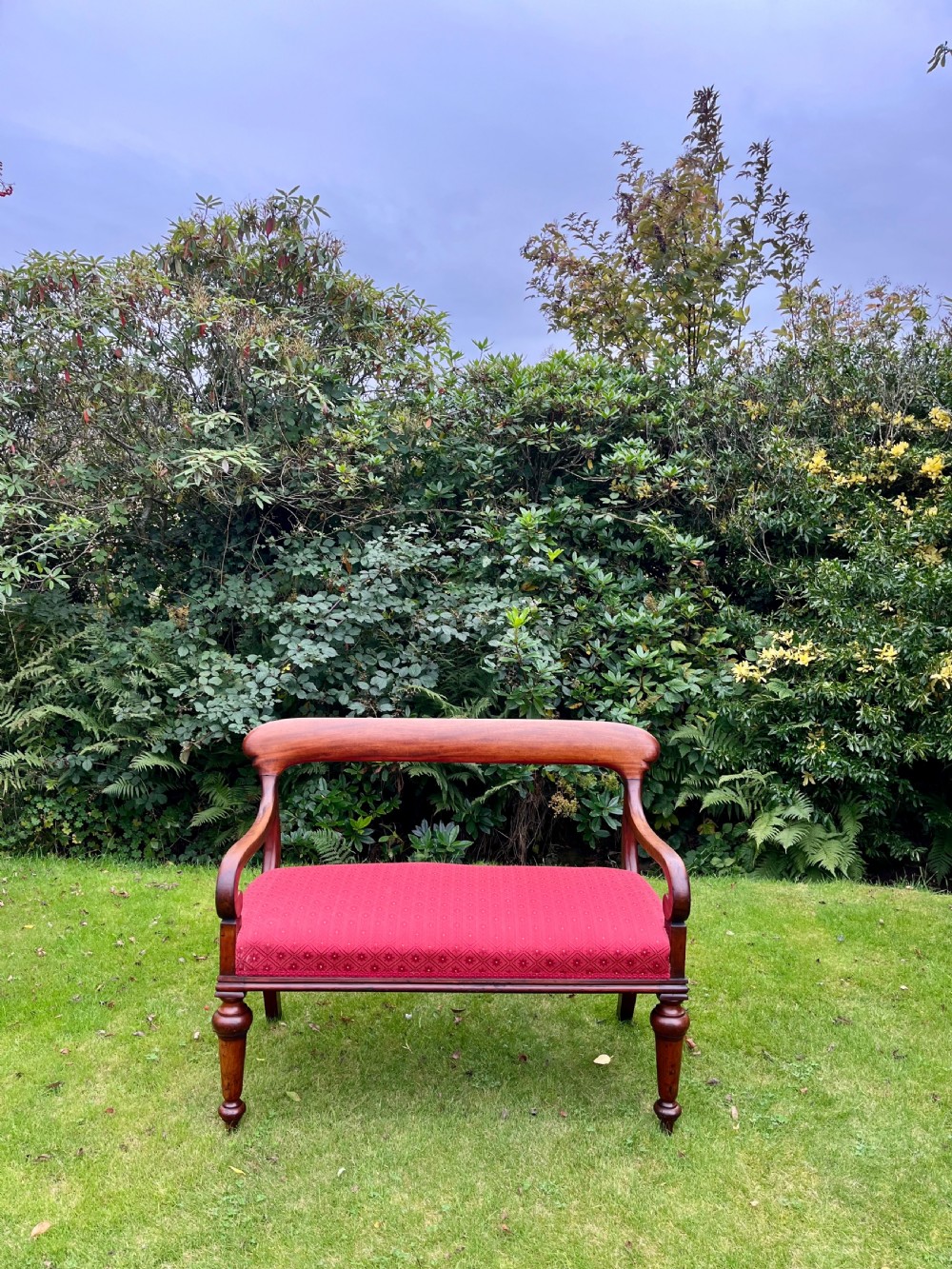 Scottish hall bench View XII