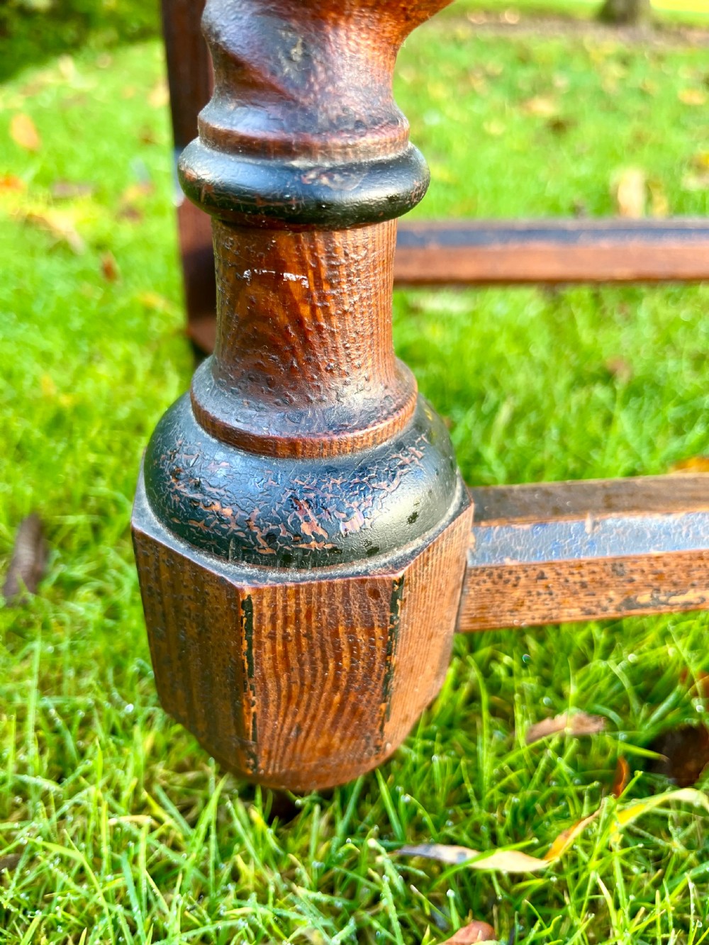 Scottish console table View IV