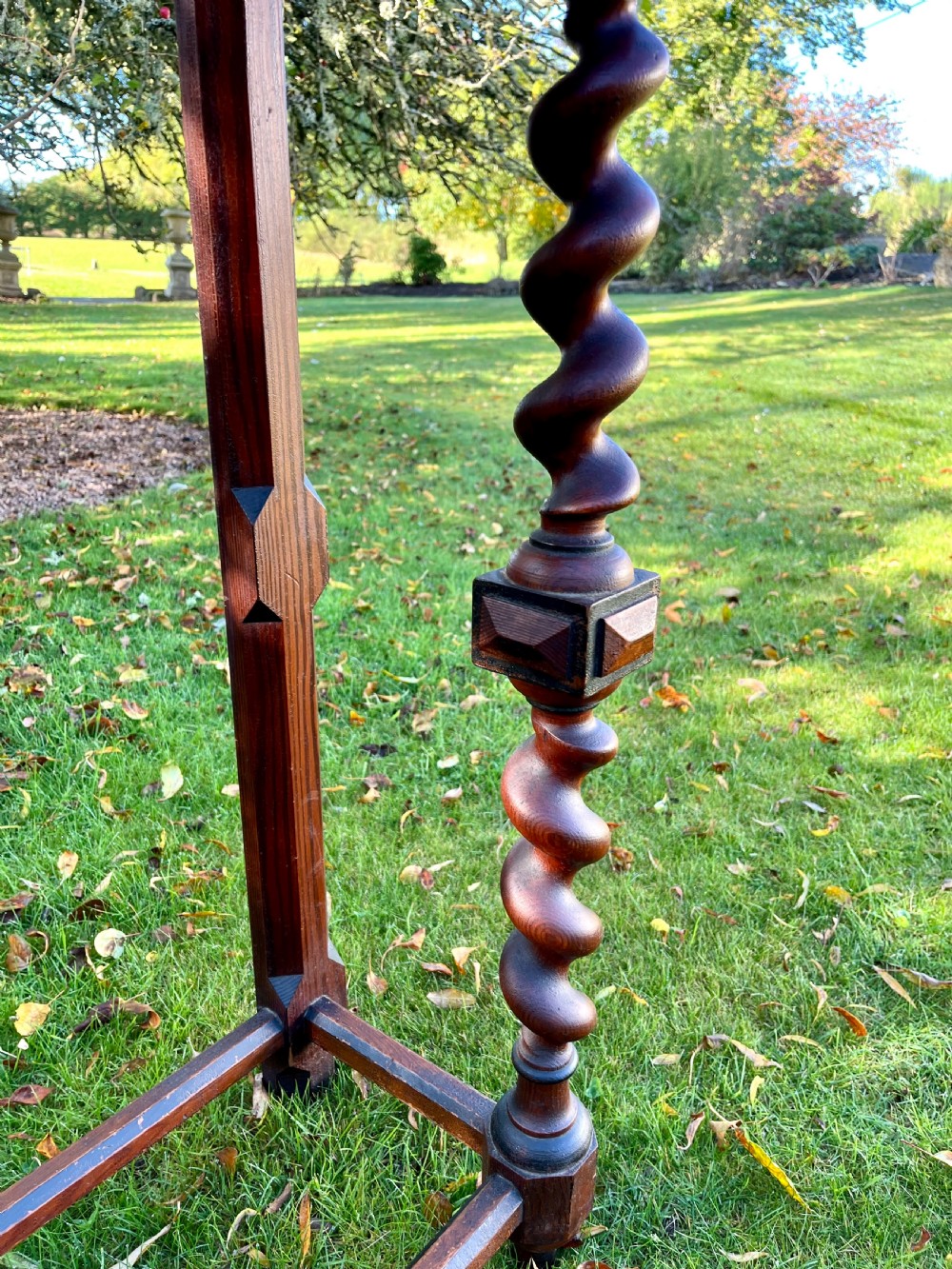 Scottish console table View V