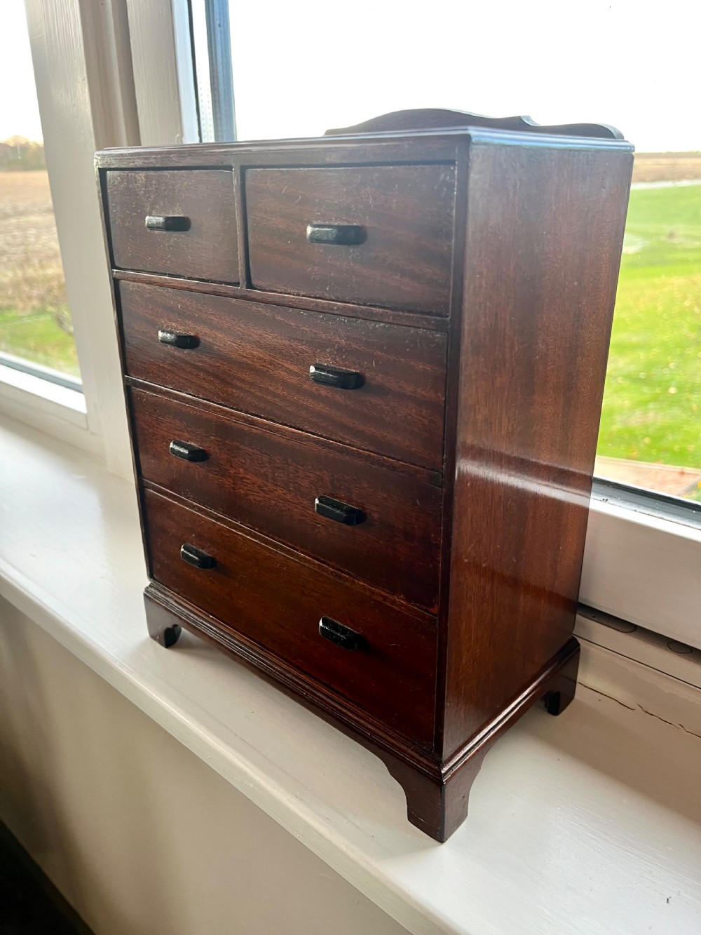 Mahogany miniature apprentice chest of drawers 