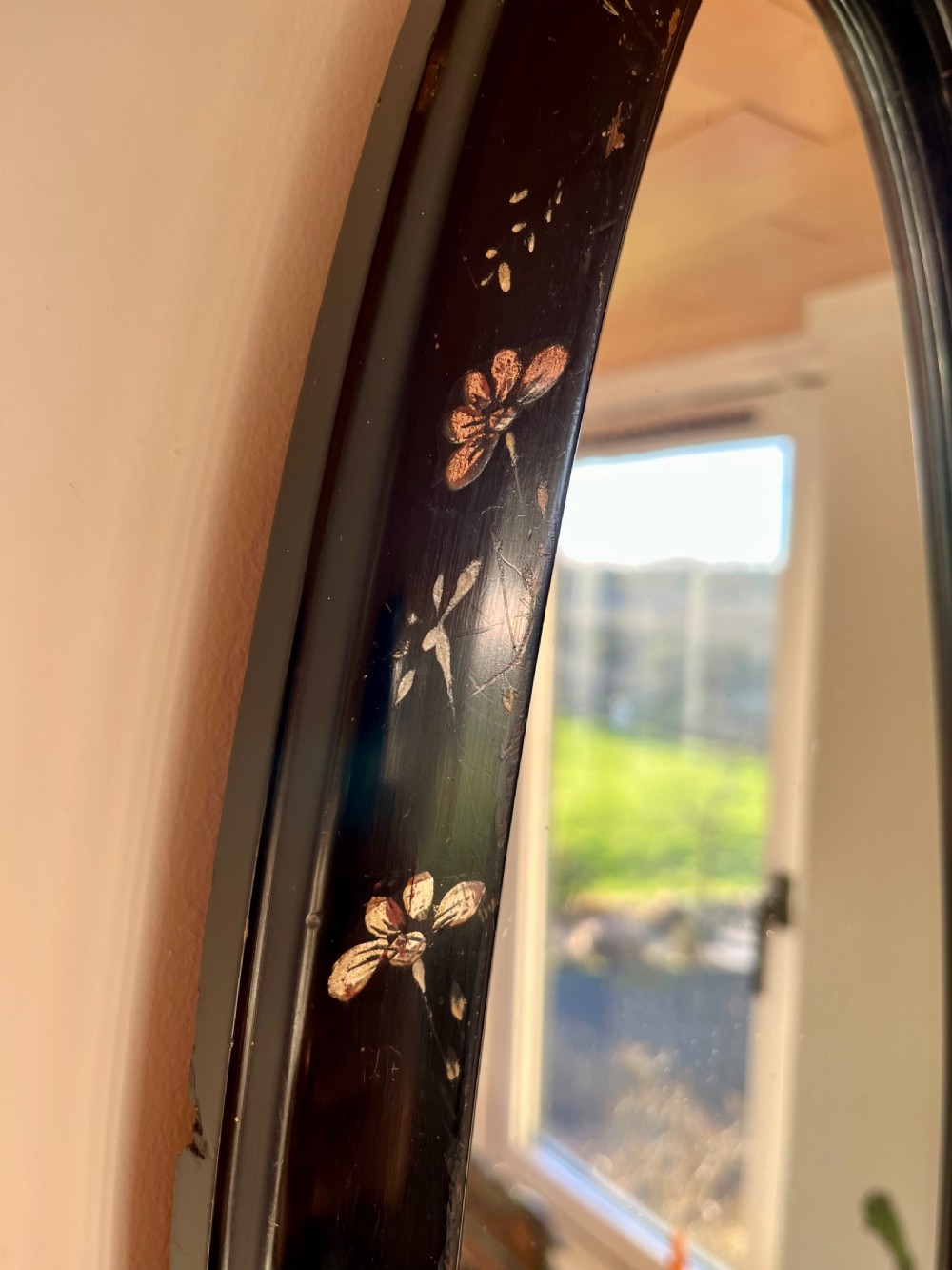 Oval chinoiserie wall mirror  View IV
