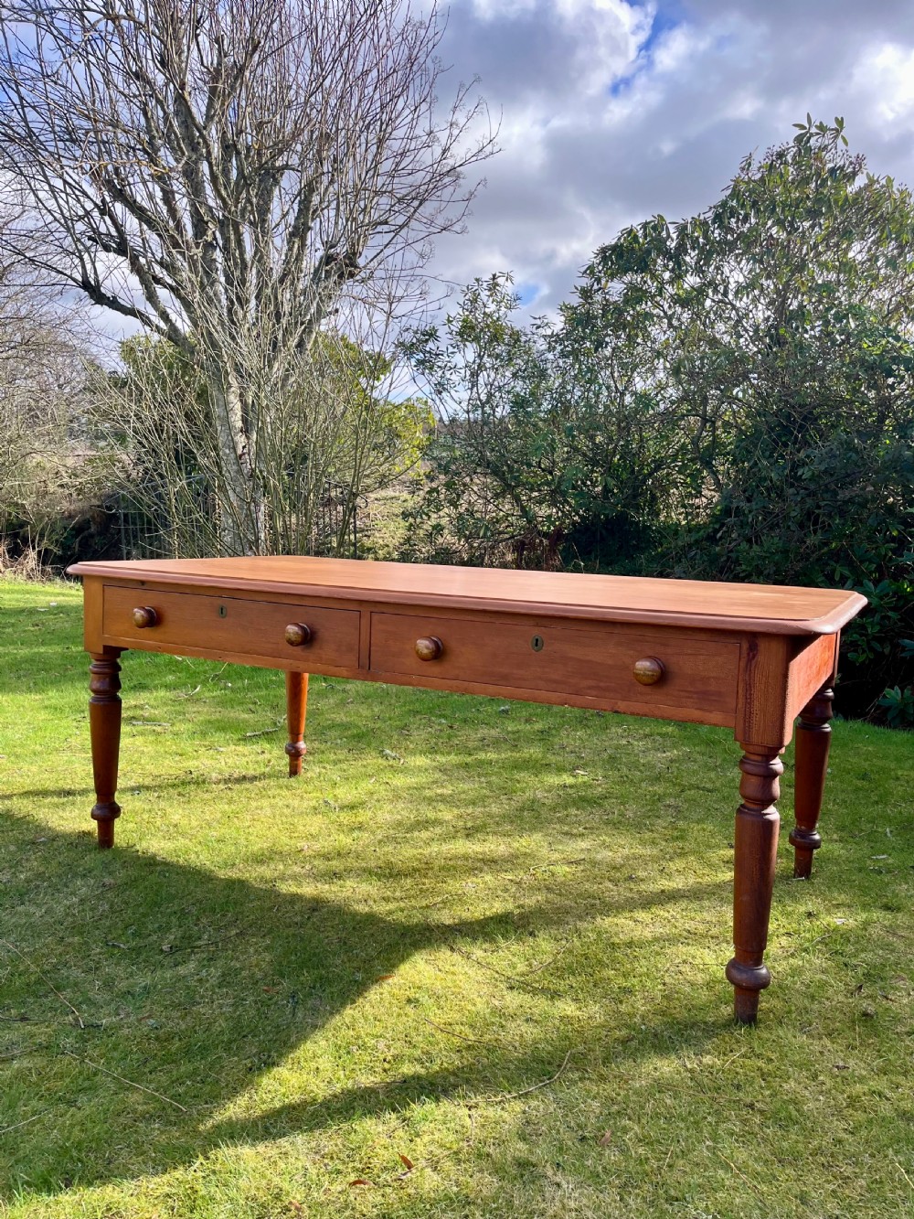 Large pine kitchen table  View VIII