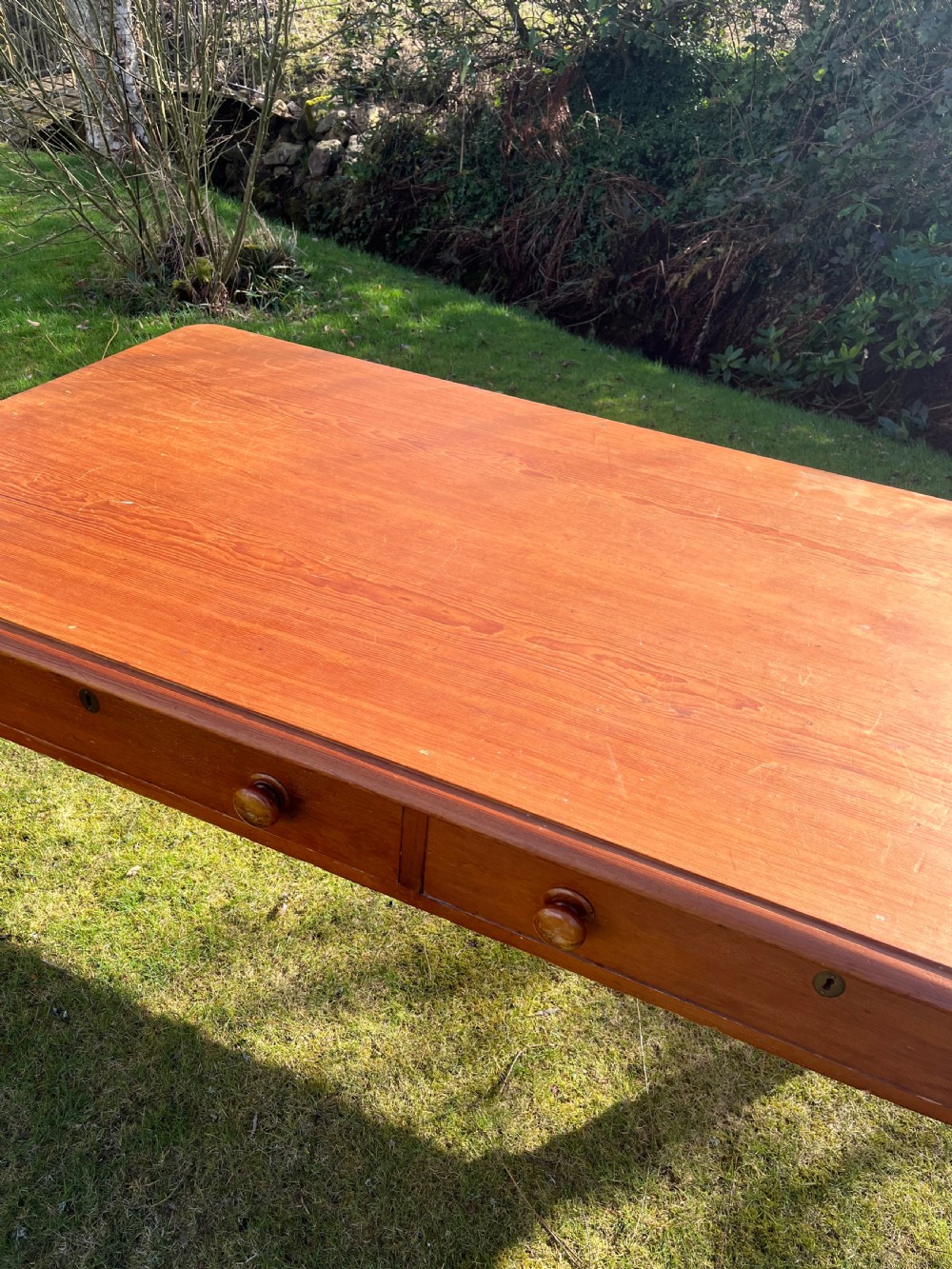 Large pine kitchen table  View IX