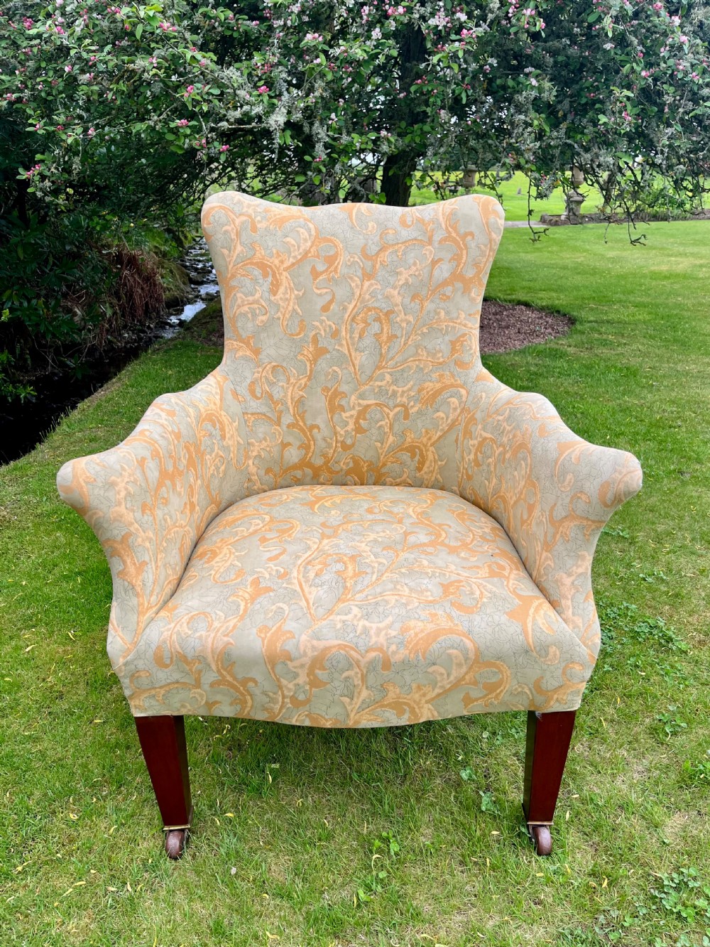 Upholstered armchair  View IX