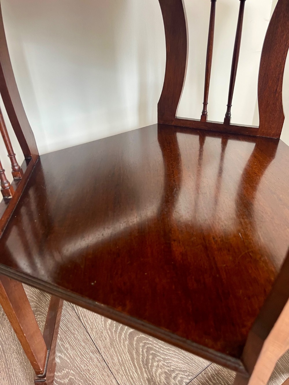 Arts and crafts occasional table View III