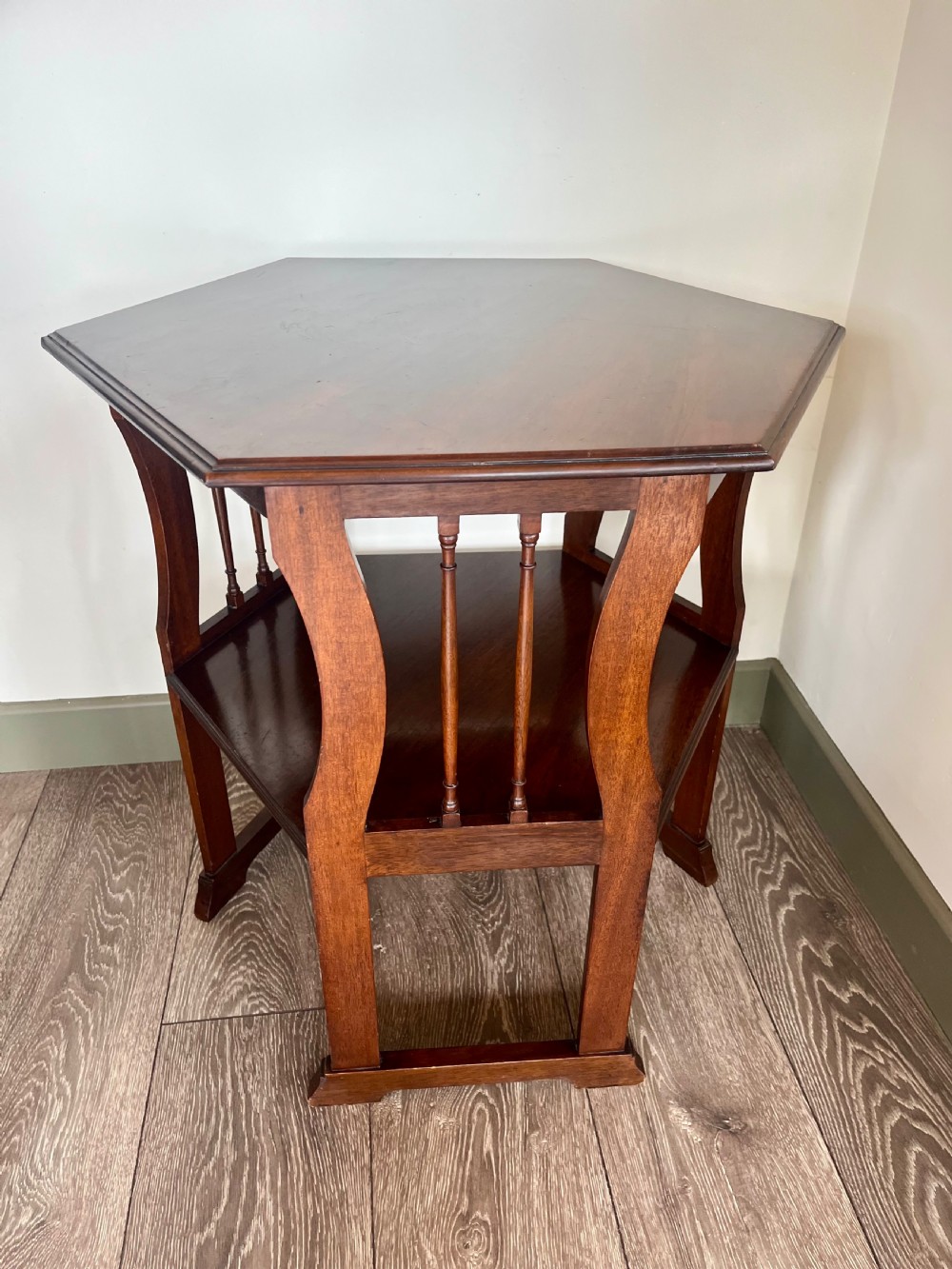 Arts and crafts occasional table View VIII