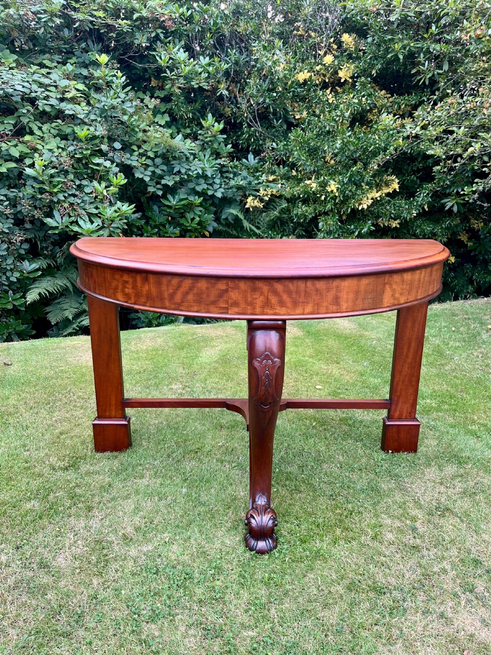 Large Scottish console table  View II