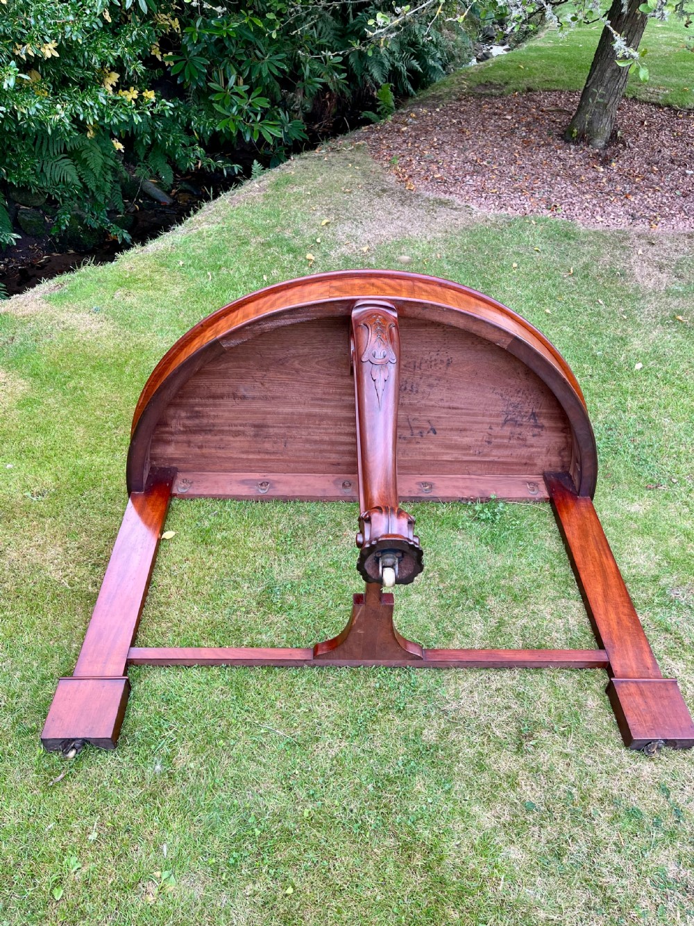 Large Scottish console table  View X