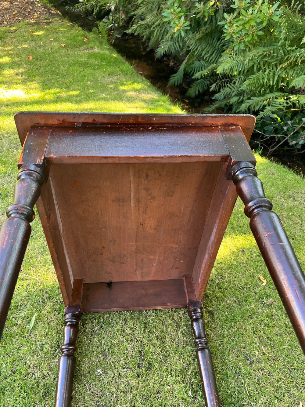 Scottish pine occasional table View VII