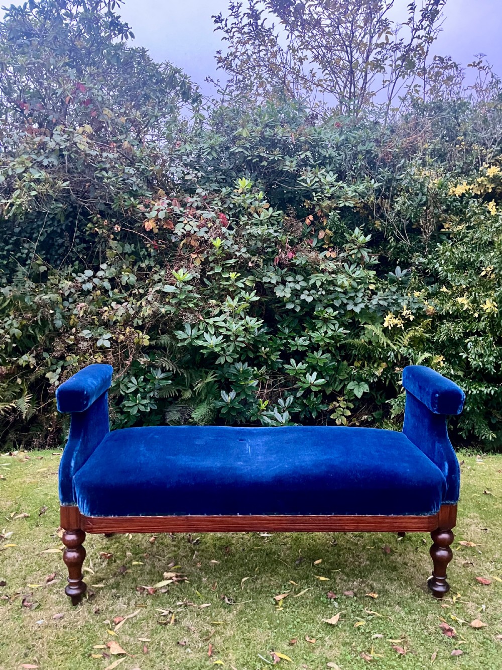 Scottish hall bench window seat