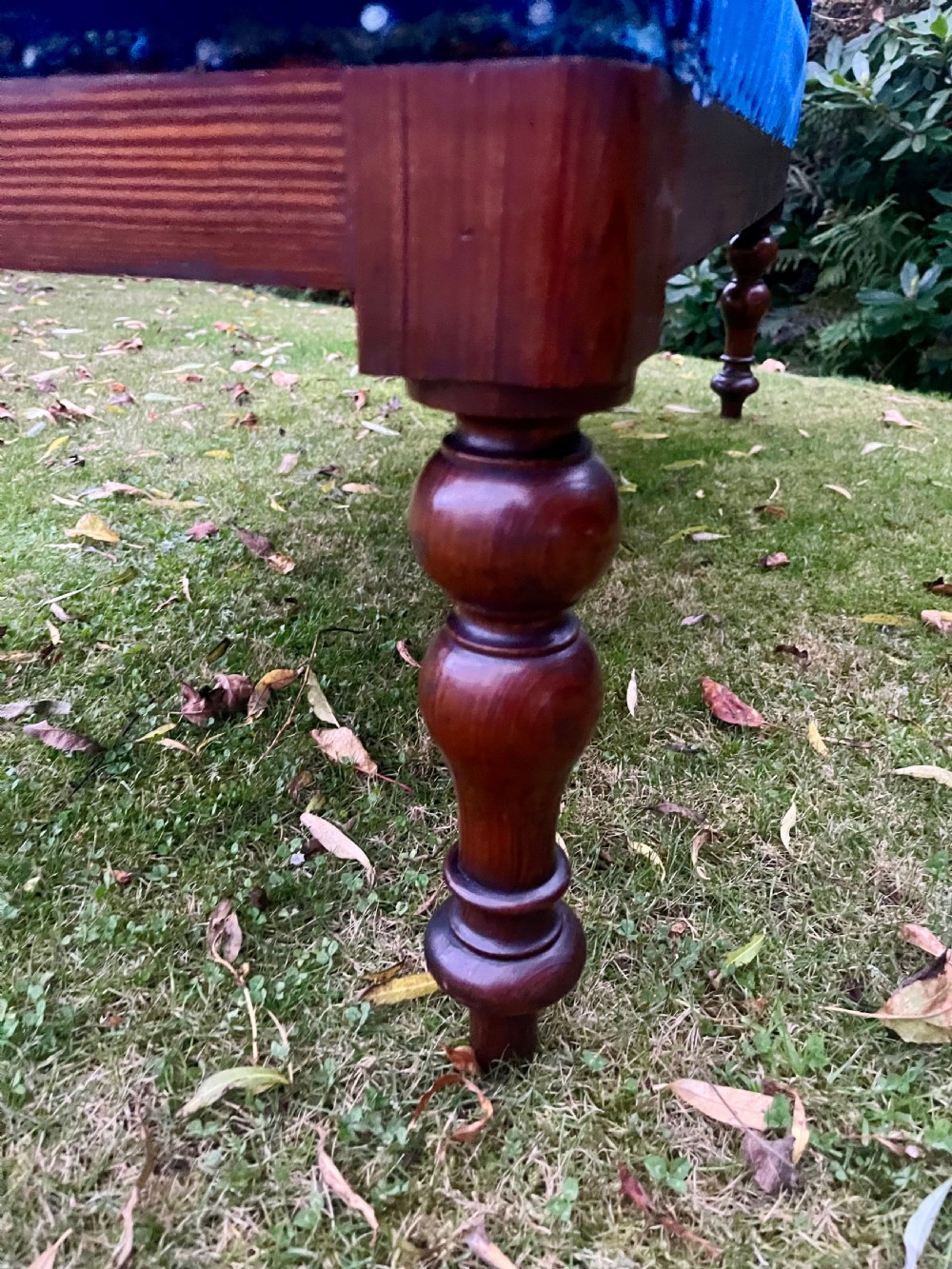Scottish hall bench window seat View VII