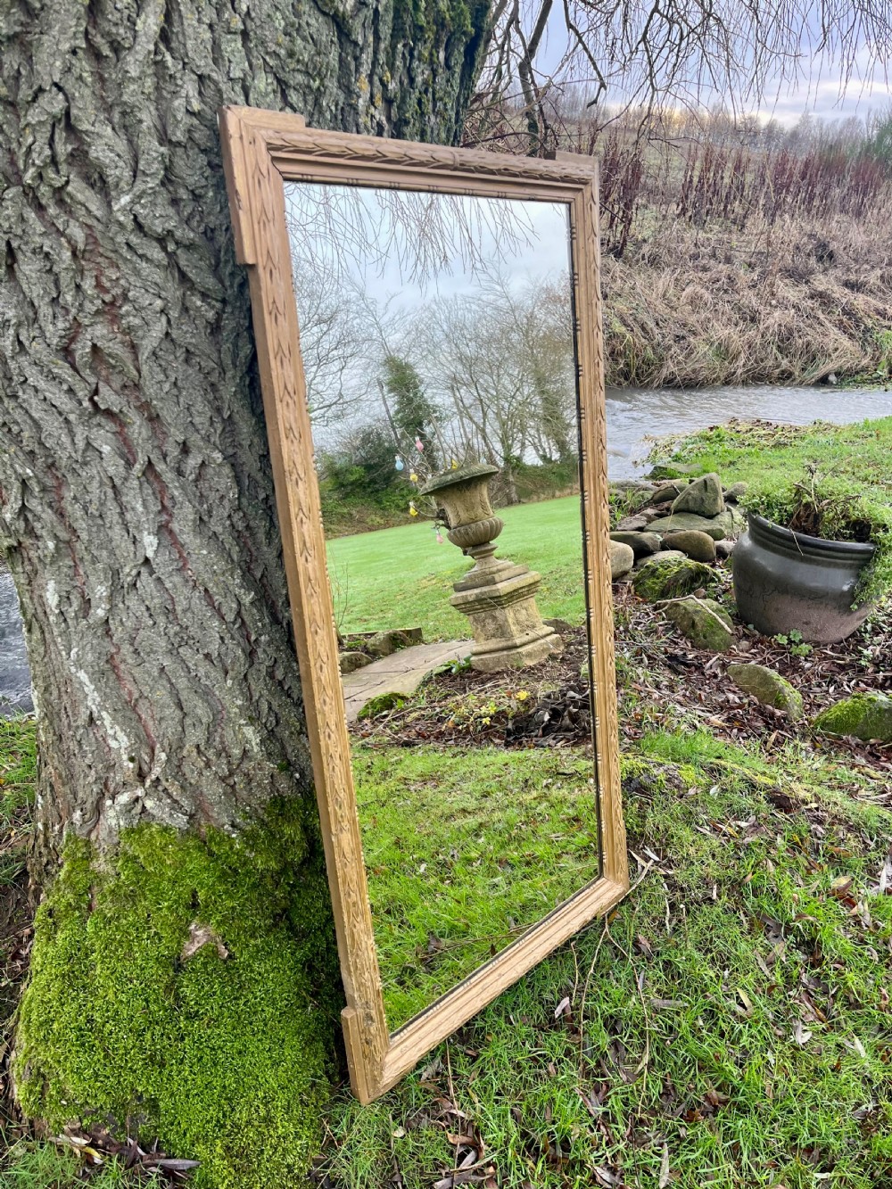 Large gilded wall mirror  View V