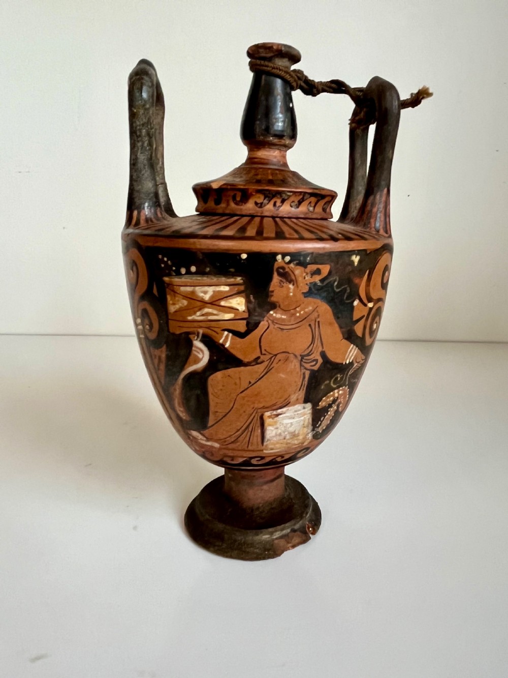 Ancient Greek pottery marriage vase View XIV
