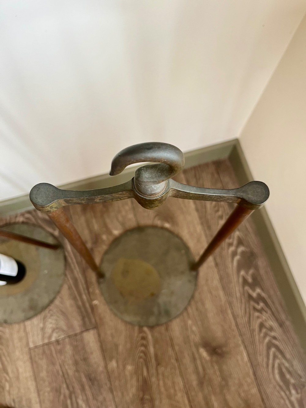 Brass and copper hanging kitchen displays View VII