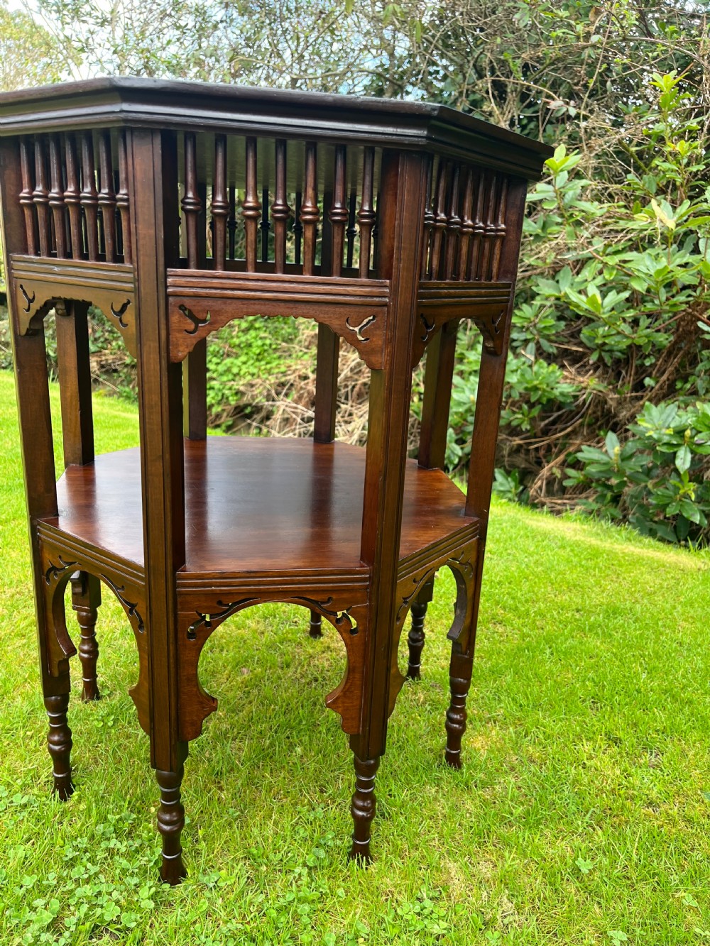 Large moorish lamp table View VI