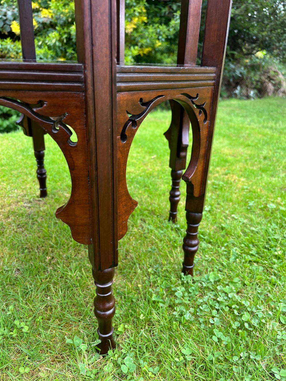 Large moorish lamp table View XI