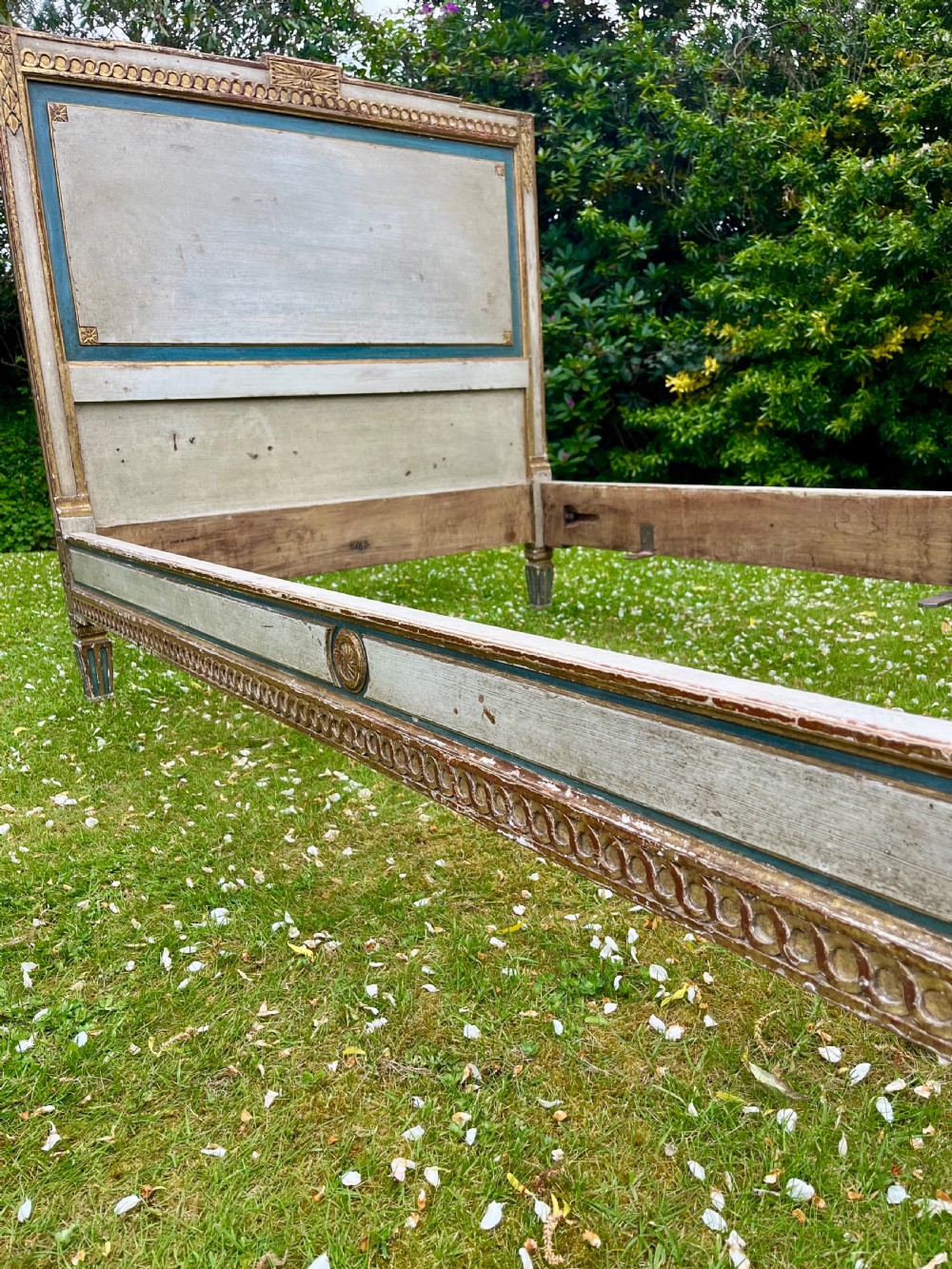 French original paint single bed View VIII