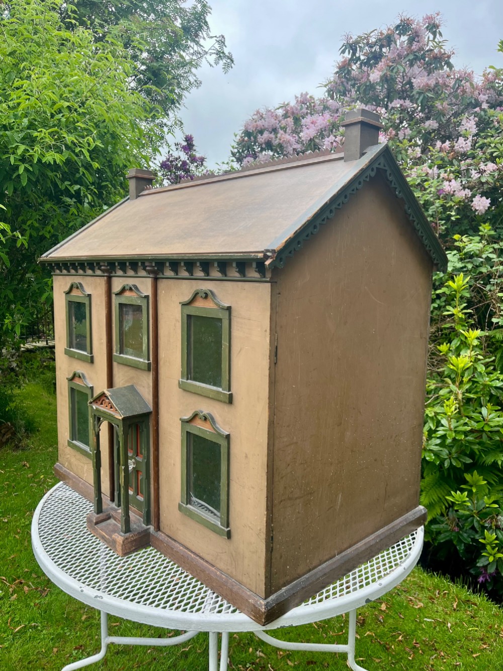 Huge antique dolls house View IV