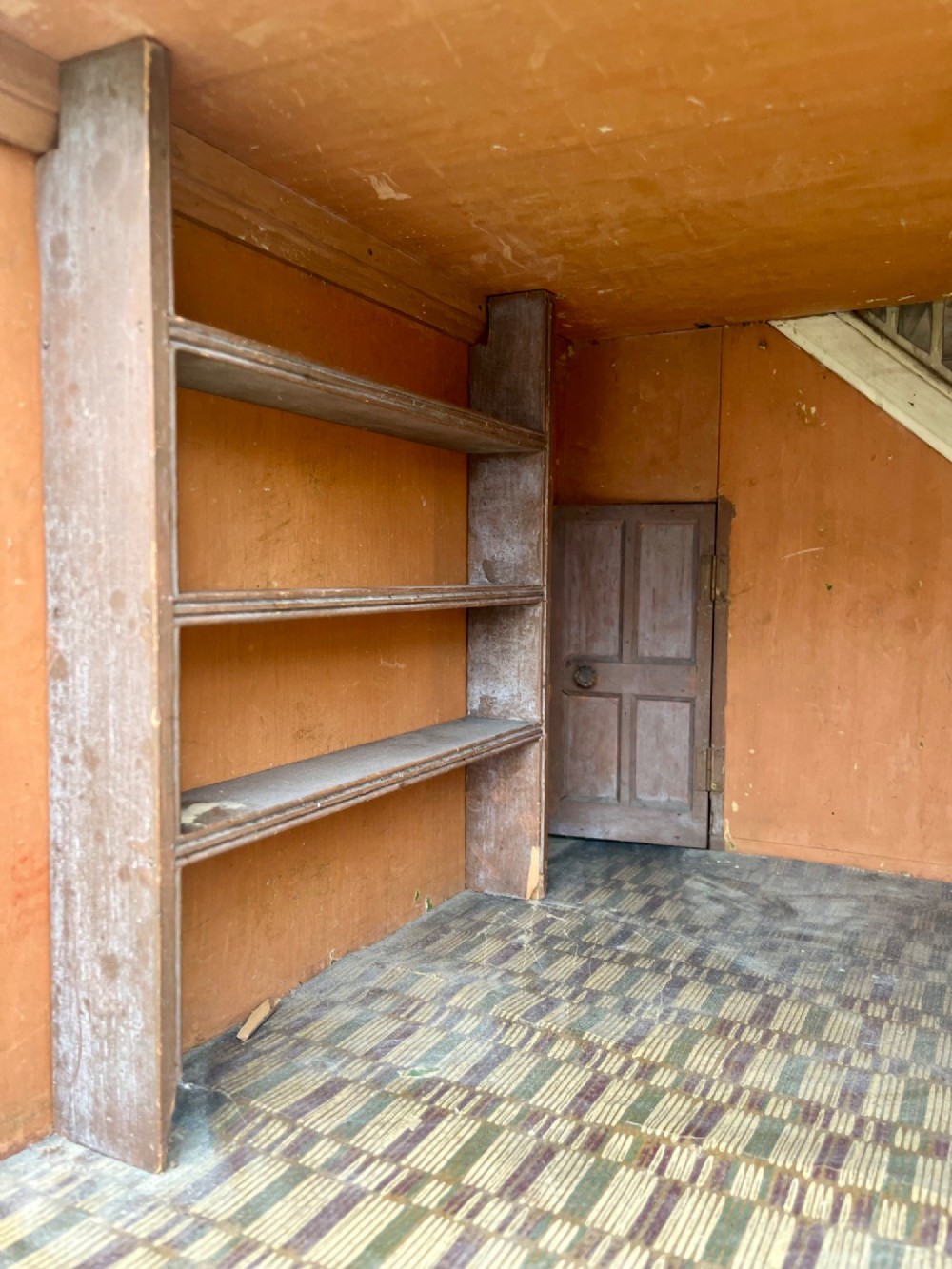 Huge antique dolls house View XI