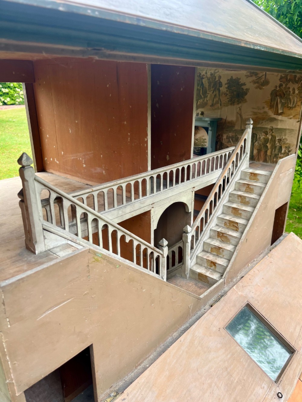 Huge antique dolls house View XII