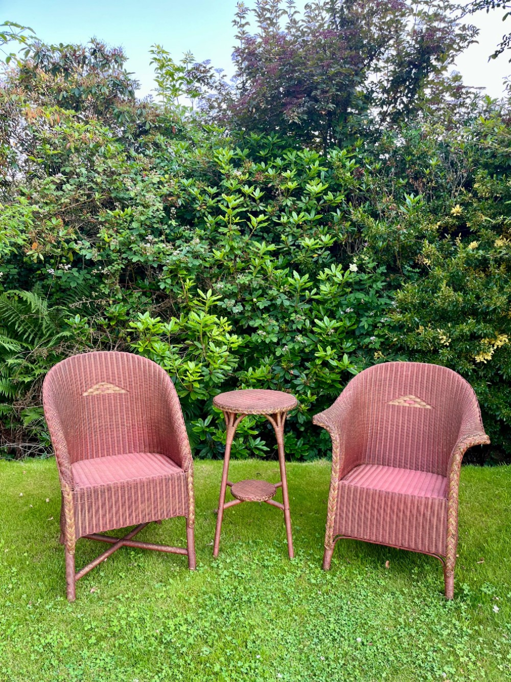 Lloyd Loom table and chair set
