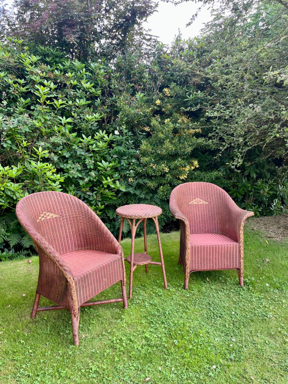 Lloyd Loom table and chair set View II