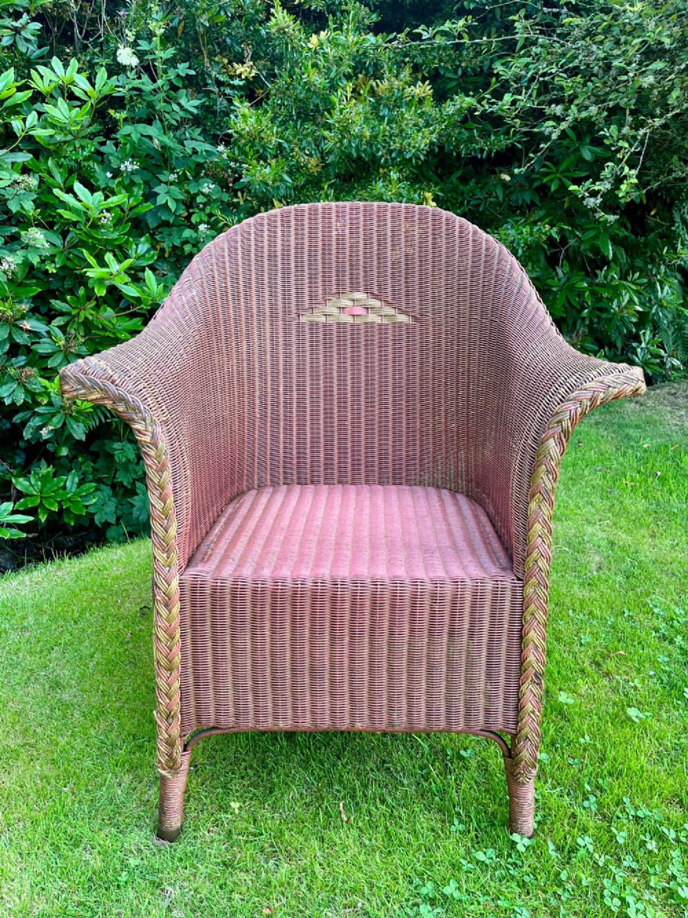Lloyd Loom table and chair set View IX