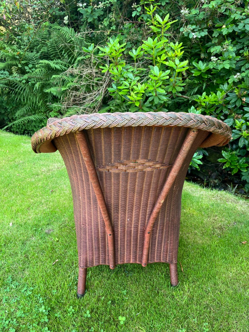 Lloyd Loom table and chair set View XII