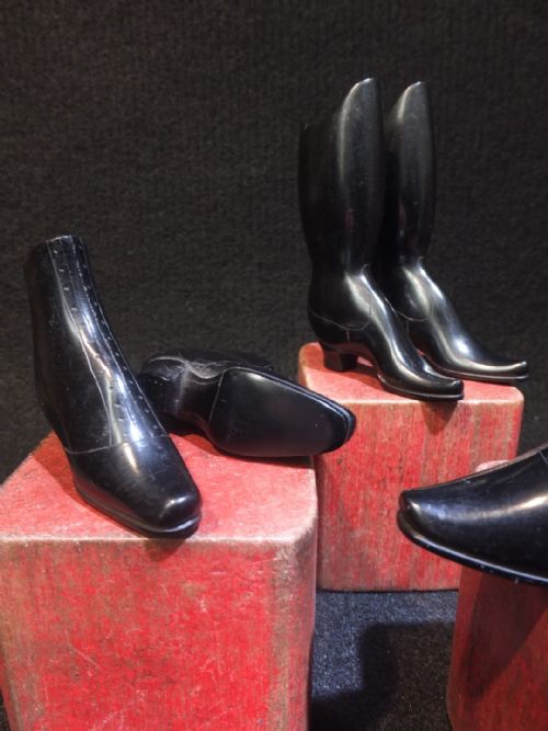 MINIATURE COAL BOOTS AND SHOE - ADDITIONAL PHOTO 3