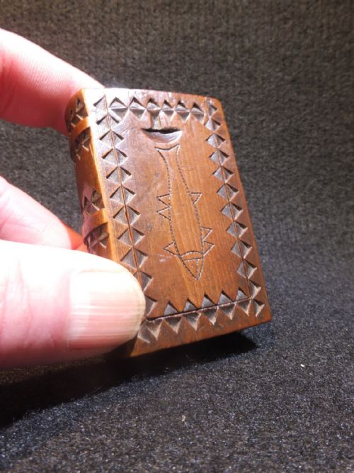 SKRIMSHAW SNUFF BOX - ADDITIONAL PHOTO 2