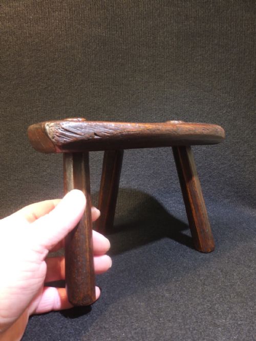 CHILD'S STOOL - ADDITIONAL PHOTO 8