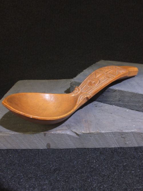 WHISTLING SPOON