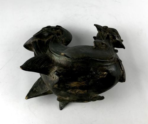 ANTIQUE CHINESE BRONZE PAIR OF HEAVY MANDARIN DUCKS QING DYNASTY 19TH CENTURY - ADDITIONAL PHOTO 3