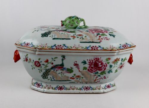 MAGNIFICENT CHINESE 18TH CENTURY PORCELAIN DOUBLE PEACOCK TUREEN FAMILLE ROSE QIANLONG - ADDITIONAL PHOTO 2