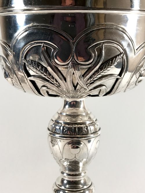 MAGNIFICENT ANTIQUE LARGE SOLID SILVER FRENCH CIBORIUM CHALICE 1835 WITH VERMEIL - ADDITIONAL PHOTO 3