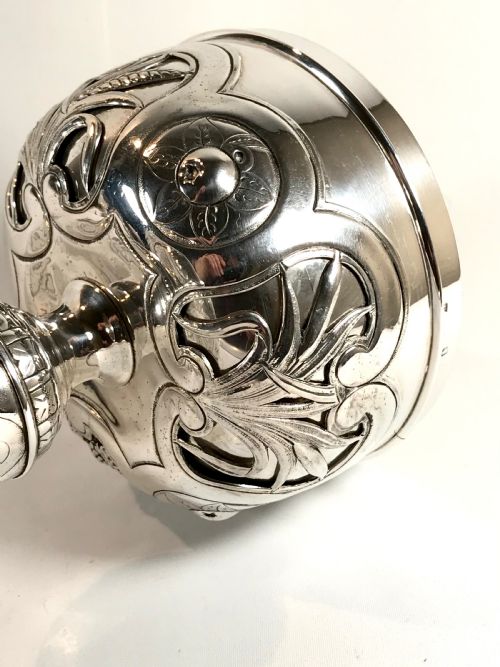 MAGNIFICENT ANTIQUE LARGE SOLID SILVER FRENCH CIBORIUM CHALICE 1835 WITH VERMEIL - ADDITIONAL PHOTO 9