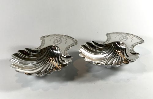 modern pair solid silver sterling scallop butter dishes london - CATEGORY: ANTIQUE SILVER - DATED EDWARDIAN