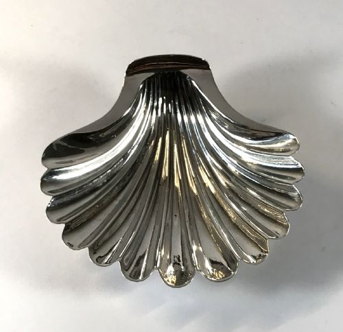 MAGNIFICENT GEORGIAN SOLID SILVER BUTTER SHELLS 1771 LONDON 18TH CENTURY - ADDITIONAL PHOTO 1