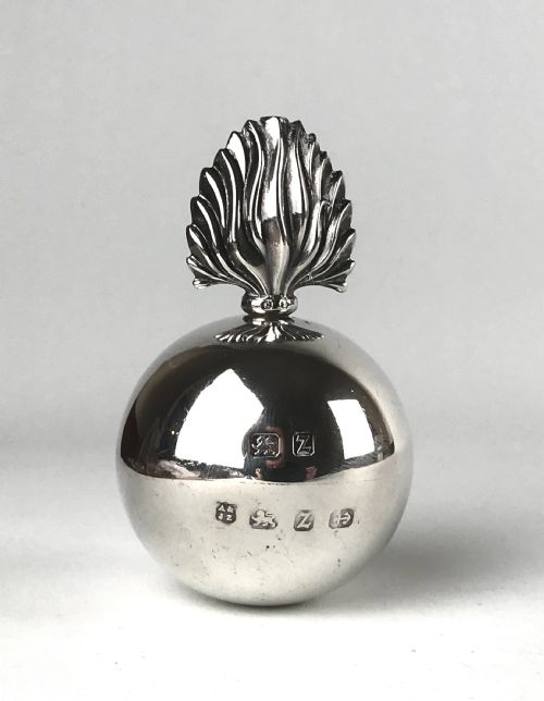 VICTORIAN SOLID SILVER STERLING NOVELTY GRENADE TABLE CIGAR LIGHTER - ADDITIONAL PHOTO 1