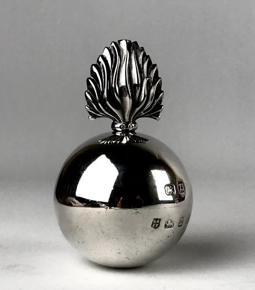 VICTORIAN SOLID SILVER STERLING NOVELTY GRENADE TABLE CIGAR LIGHTER - ADDITIONAL PHOTO 4